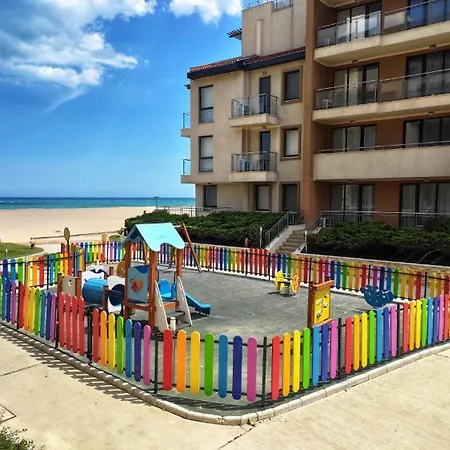 б306 в бийч на първа линия с перфектен изглед към плажа! Apartment