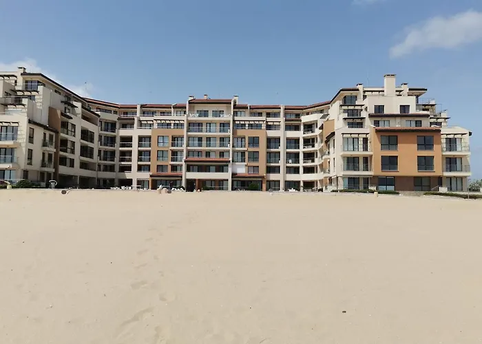 б306 в бийч на първа линия с перфектен изглед към плажа! Apartment Obzor